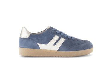 Baskets bleues en nubuck