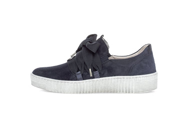 Baskets bleues en velours