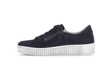 Baskets bleues en cuir