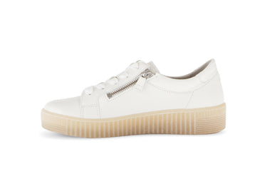 Baskets blanches en cuir lisse