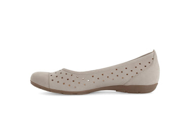 Ballerines perforées beiges en Nubuck