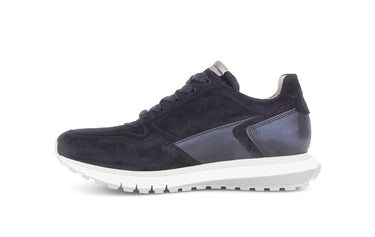 Baskets bleu marine en nubuck
