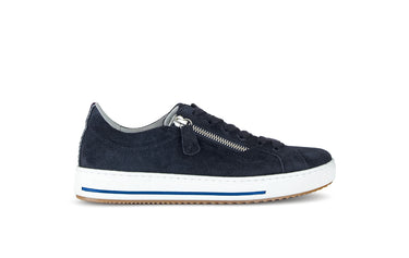 Baskets bleues en velours