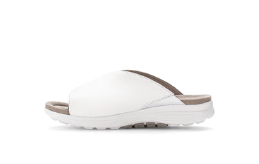 Sandales blanches en cuir imprimé