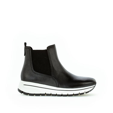 Bottines noires en cuir lisse