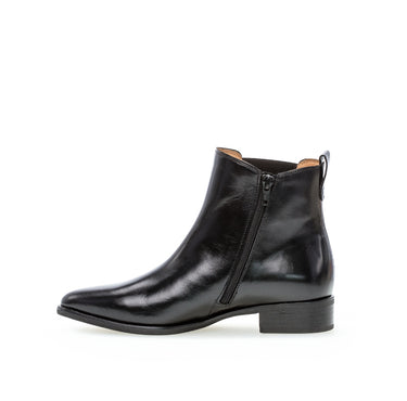 Bottines noires en cuir lisse